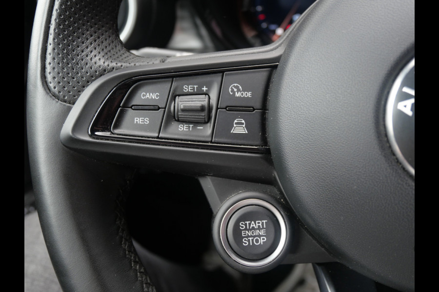 Alfa Romeo Tonale 1.3T PHEV Ti | A.C.C. | LED | ELEK KLEP | CAMERA | 280 PK | BTW-AUTO!!