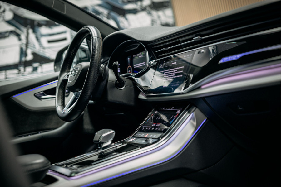 Audi Q8 55 TFSI e quattro Pro Line Advanced Volle Q8 Met RSQ8 optic 23"