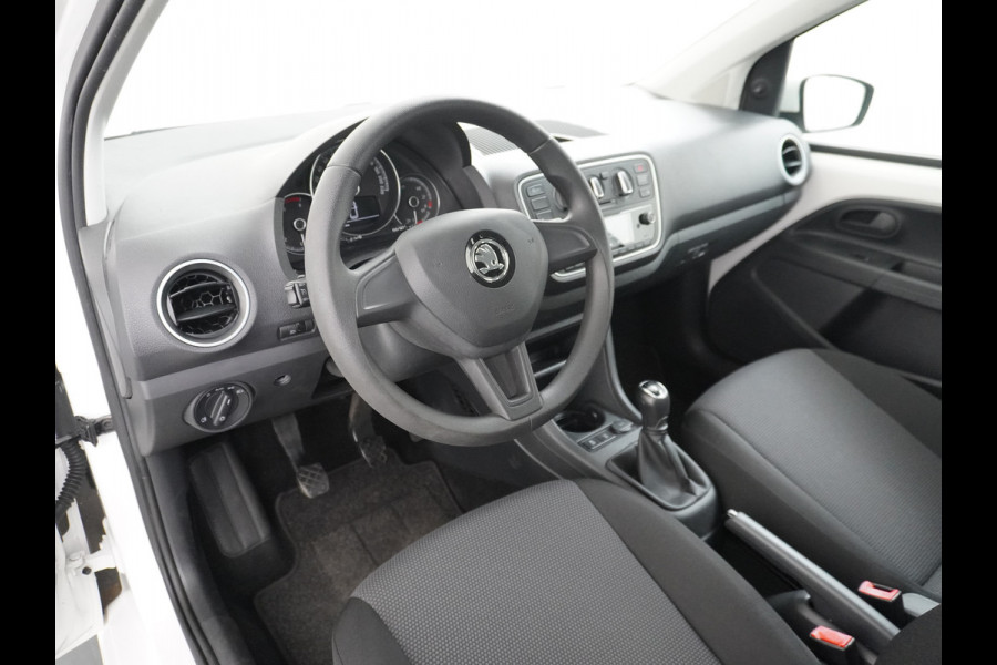 Škoda Citigo 1.0 CNG Bifuel Airco CruiseControl 5drs Bluetooth Isofix Greentech Led Aardgas Elek.Ramen Aut.Verlichting Start/Stop DealerOnderhouden Ambition NL-auto! Kosten per 100 km: CNG is goedkoop – bij een prijs van €1,20 per kg kost 100 km slechts €3,60 - €4,20  Belasting slechts 36 euro per maand!!