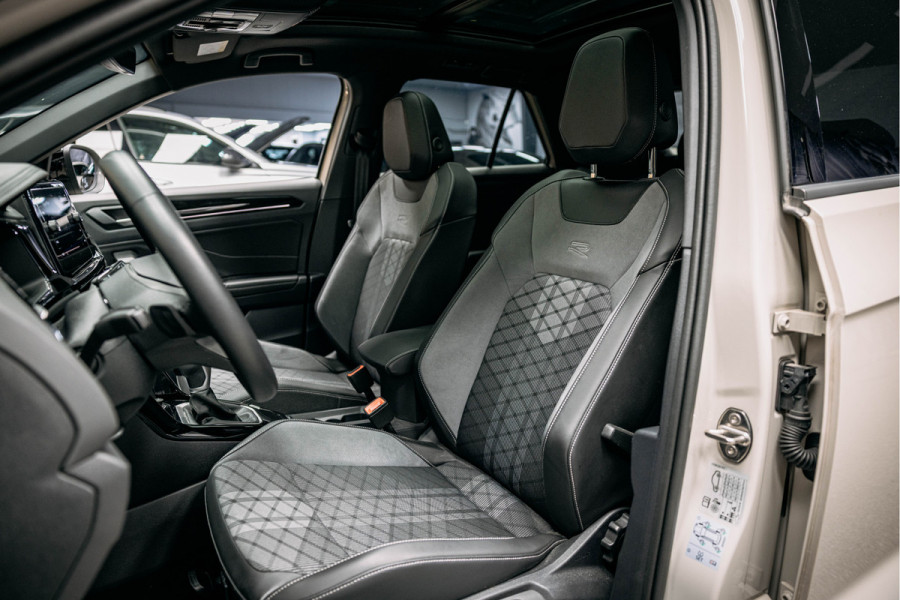 Volkswagen T-Roc 1.5 TSI R-Line Edition Vol uitgevoerde T-roc R-line