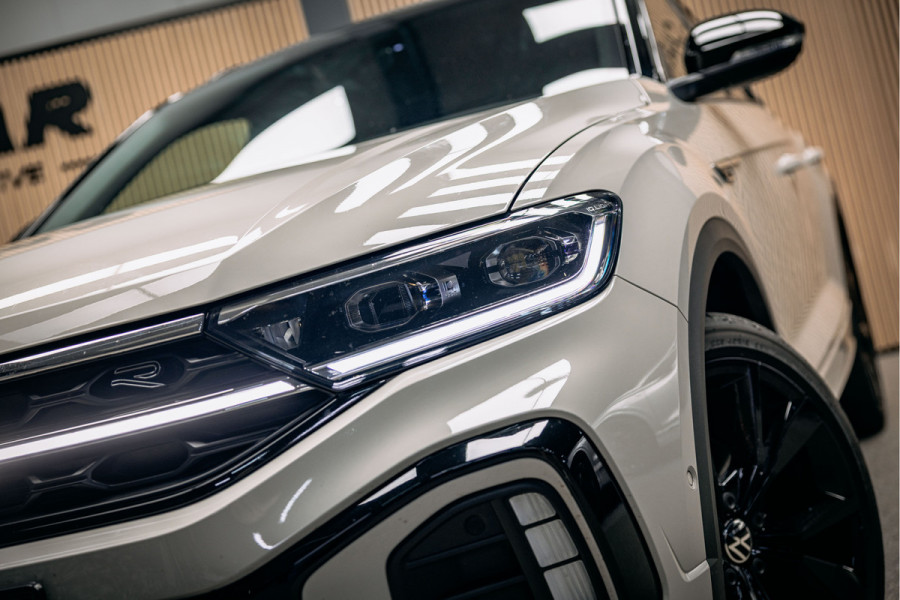 Volkswagen T-Roc 1.5 TSI R-Line Edition Vol uitgevoerde T-roc R-line