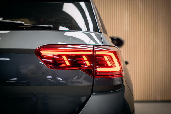 Volkswagen T-Roc 1.5 TSI R-Line Edition Goed uitgevoerde T-Roc face lift R-line