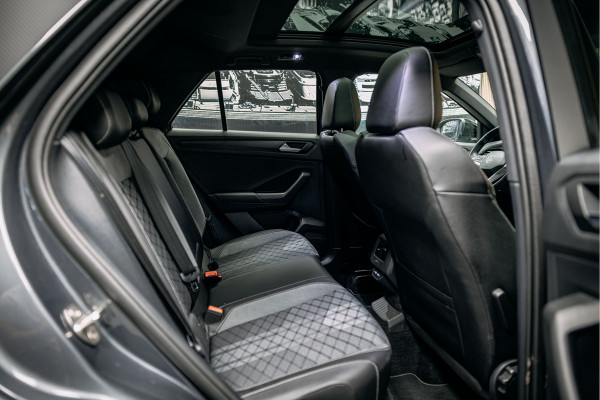 Volkswagen T-Roc 1.5 TSI R-Line Edition Goed uitgevoerde T-Roc face lift R-line