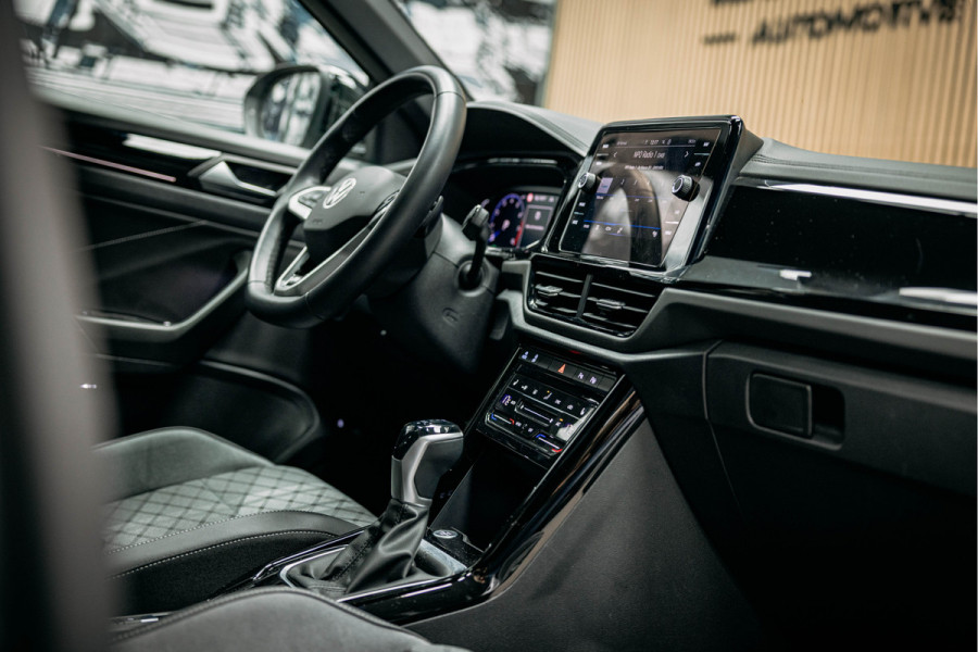 Volkswagen T-Roc 1.5 TSI R-Line Edition Goed uitgevoerde T-Roc face lift R-line