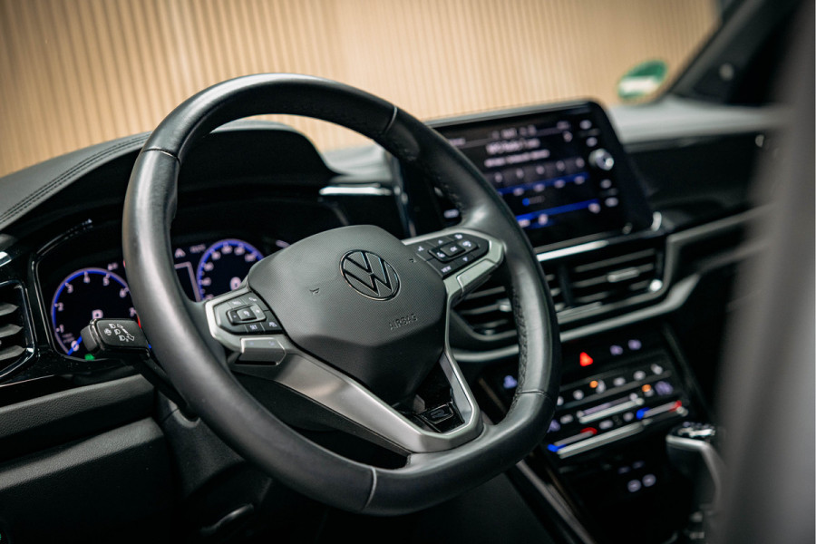 Volkswagen T-Roc 1.5 TSI R-Line Edition Goed uitgevoerde T-Roc face lift R-line