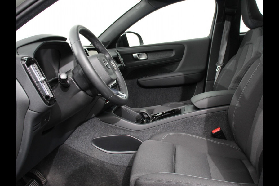 Volvo C40 Single Motor Plus 69 kWh | Panoramadak | Navigatie | Camera | Climate Control | Adaptive Cruise Control | Keyless entry&go