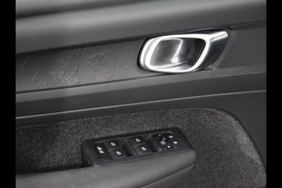 Volvo C40 Single Motor Plus 69 kWh | Panoramadak | Navigatie | Camera | Climate Control | Adaptive Cruise Control | Keyless entry&go
