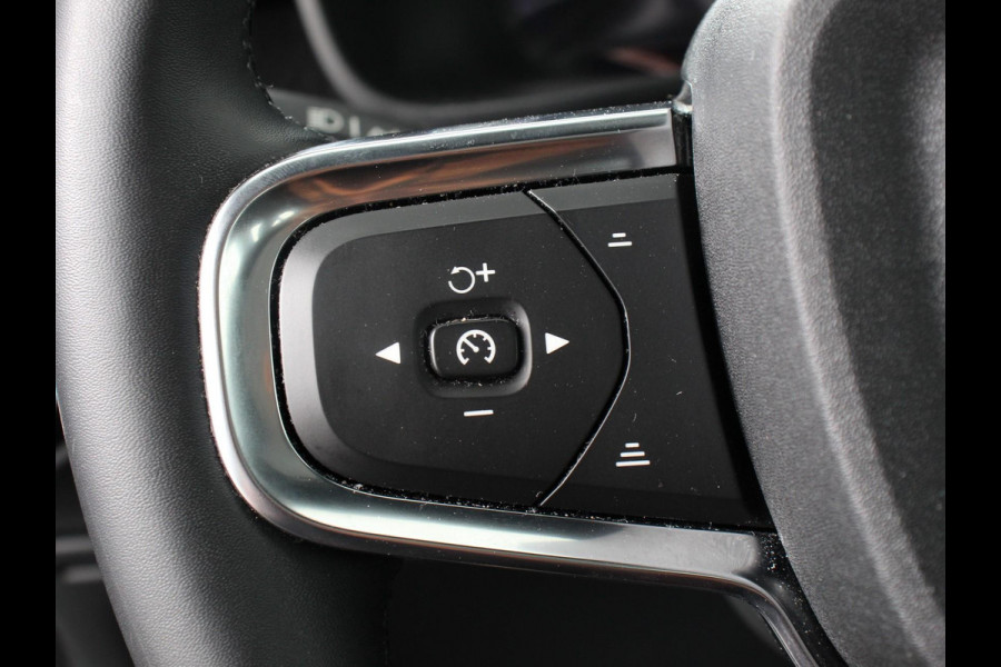 Volvo C40 Single Motor Plus 69 kWh | Panoramadak | Navigatie | Camera | Climate Control | Adaptive Cruise Control | Keyless entry&go