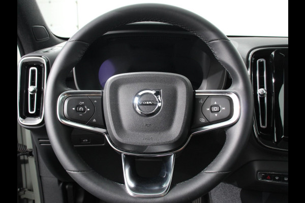 Volvo C40 Single Motor Plus 69 kWh | Panoramadak | Navigatie | Camera | Climate Control | Adaptive Cruise Control | Keyless entry&go