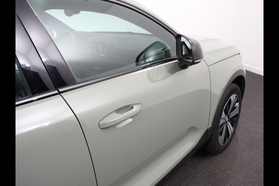Volvo C40 Single Motor Plus 69 kWh | Panoramadak | Navigatie | Camera | Climate Control | Adaptive Cruise Control | Keyless entry&go
