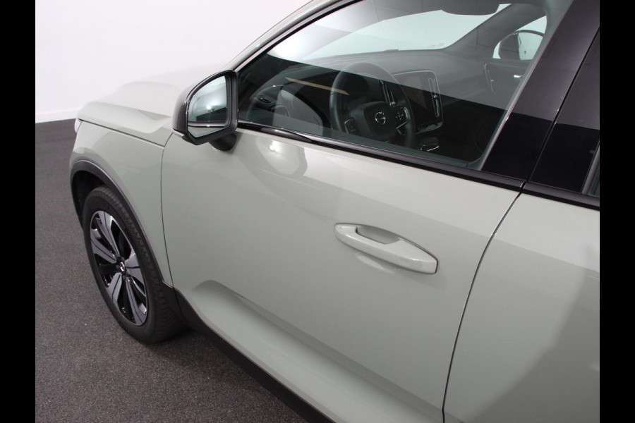 Volvo C40 Single Motor Plus 69 kWh | Panoramadak | Navigatie | Camera | Climate Control | Adaptive Cruise Control | Keyless entry&go