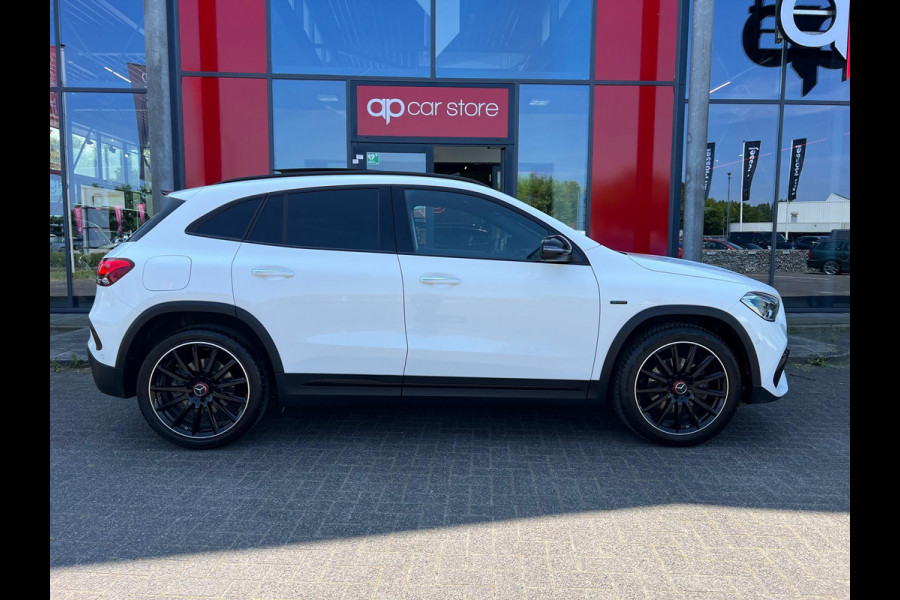 Mercedes-Benz GLA 250 e AMG Line