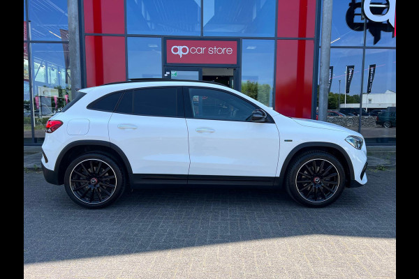 Mercedes-Benz GLA 250 e AMG Line