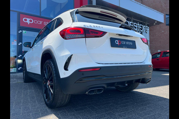 Mercedes-Benz GLA 250 e AMG Line
