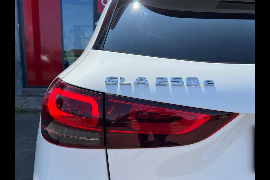 Mercedes-Benz GLA 250 e AMG Line