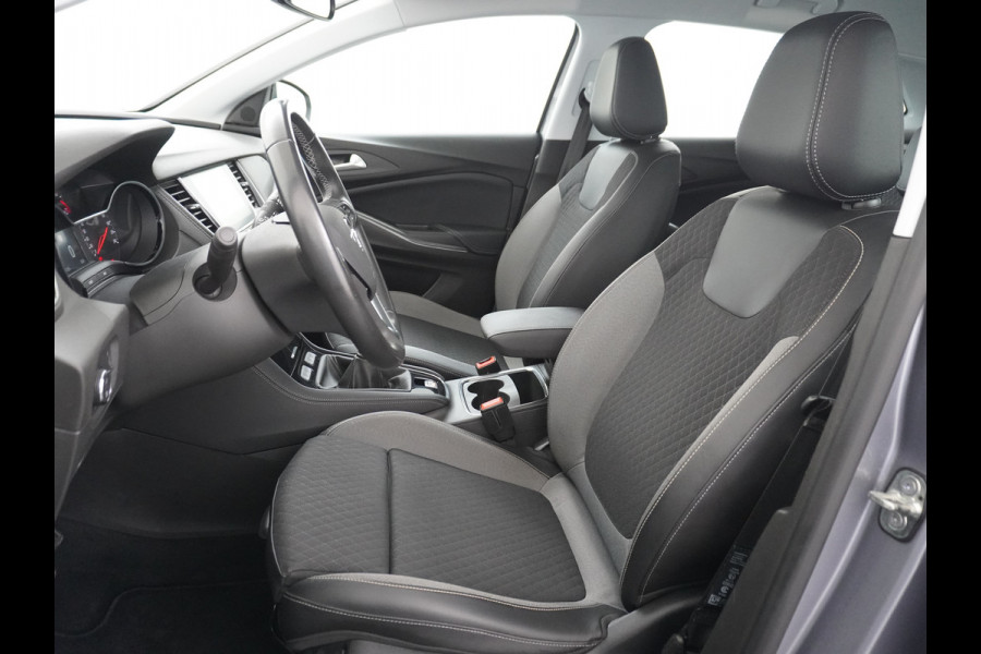 Opel Grandland X T 131pk 360Camera Navi 1/2Leer Apple/Android Usb Bluetooth CruiseControl Pdc Dab Ecc Tel. Isofix Mistlampen Blindspot Lane-dep. Bordherk. Licht-/Zichtpakket Elek.Inkl.spiegels Elek.Ramen Led 17''LM 1.2 Turbo Business Elegance NL-auto! B- klasse EURO 6 Origin.NLse auto