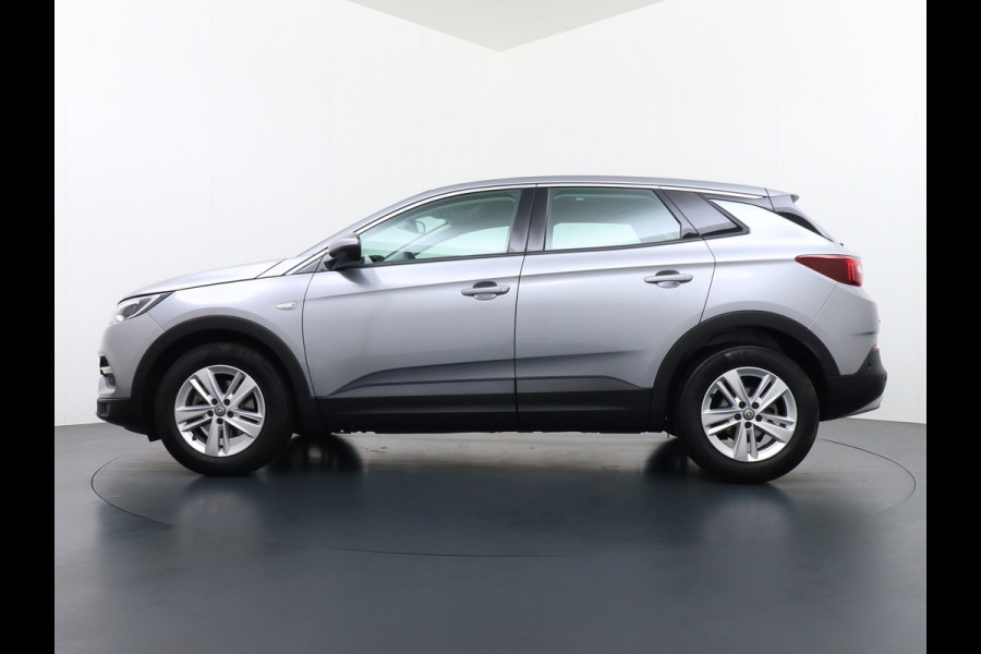 Opel Grandland X T 131pk 360Camera Navi 1/2Leer Apple/Android Usb Bluetooth CruiseControl Pdc Dab Ecc Tel. Isofix Mistlampen Blindspot Lane-dep. Bordherk. Licht-/Zichtpakket Elek.Inkl.spiegels Elek.Ramen Led 17''LM 1.2 Turbo Business Elegance NL-auto! B- klasse EURO 6 Origin.NLse auto