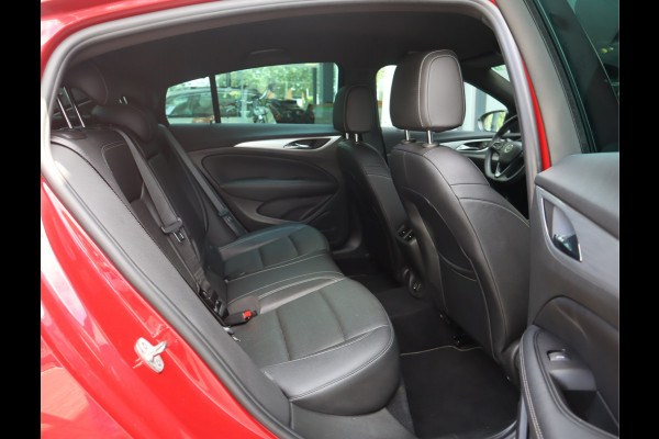 Opel Insignia Grand Sport 2.0 Turbo 200 PK Business Elegance Automaat