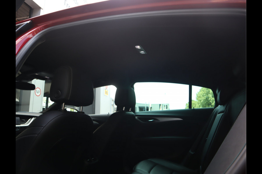 Opel Insignia Grand Sport 2.0 Turbo 200 PK Business Elegance Automaat