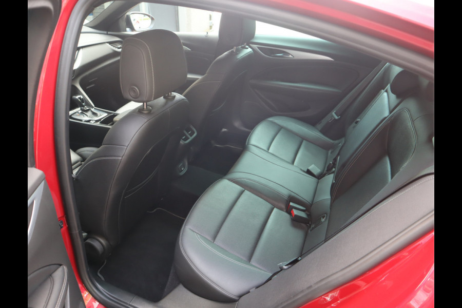 Opel Insignia Grand Sport 2.0 Turbo 200 PK Business Elegance Automaat