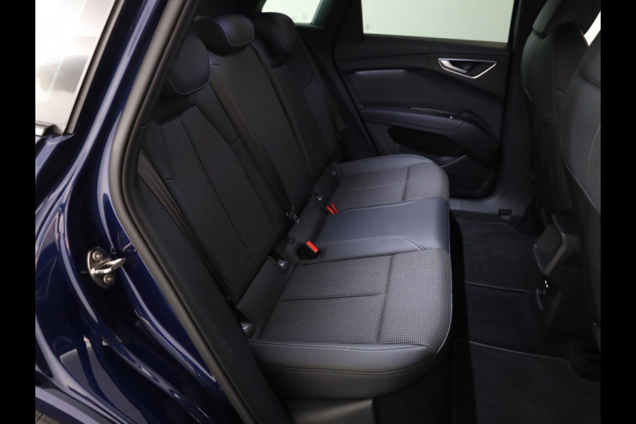 Audi Q4 e-tron 40 S edition 77 kWh 20'LM-velgen|Camera| stoelen verwarmd|  Int.voorverwarming|