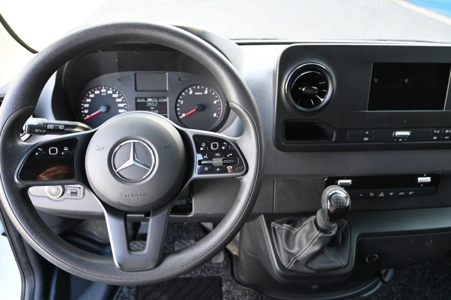 Mercedes-Benz Sprinter 214 CDI L1H1 LED, MBUX met Apple Carplay/Android Auto, Trekhaak