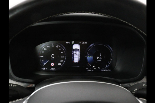 Volvo V60 2.0 T8 Recharge AWD R-Design | Trekhaak | Stoelverwarming | Camera | Harman/Kardon | Adaptive cruise | Memory | Carplay | Navigatie | 19'' lichtmetalen velgen