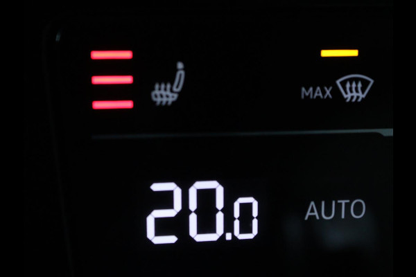 Volkswagen Passat 1.4 TSI GTE | Panoramadak | Stoelverwarming | Leder/Alcantara | Camera | Carplay | Adaptive cruise | Matrix LED | Massage | Navigatie