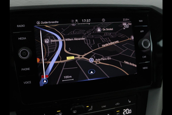 Volkswagen Passat 1.4 TSI GTE | Panoramadak | Stoelverwarming | Leder/Alcantara | Camera | Carplay | Adaptive cruise | Matrix LED | Massage | Navigatie