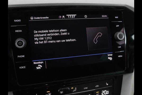 Volkswagen Passat 1.4 TSI GTE | Panoramadak | Stoelverwarming | Leder/Alcantara | Camera | Carplay | Adaptive cruise | Matrix LED | Massage | Navigatie