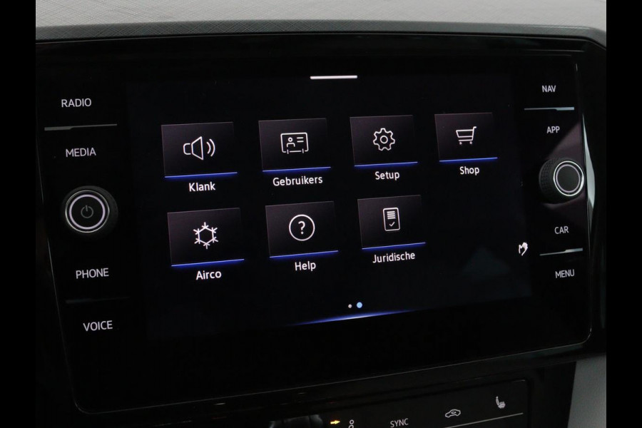 Volkswagen Passat 1.4 TSI GTE | Panoramadak | Stoelverwarming | Leder/Alcantara | Camera | Carplay | Adaptive cruise | Matrix LED | Massage | Navigatie