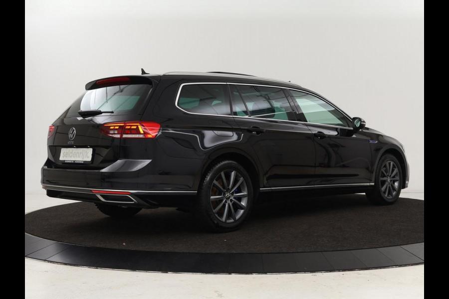 Volkswagen Passat 1.4 TSI GTE | Panoramadak | Stoelverwarming | Leder/Alcantara | Camera | Carplay | Adaptive cruise | Matrix LED | Massage | Navigatie