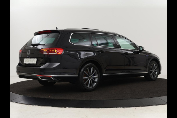 Volkswagen Passat 1.4 TSI GTE | Panoramadak | Stoelverwarming | Leder/Alcantara | Camera | Carplay | Adaptive cruise | Matrix LED | Massage | Navigatie