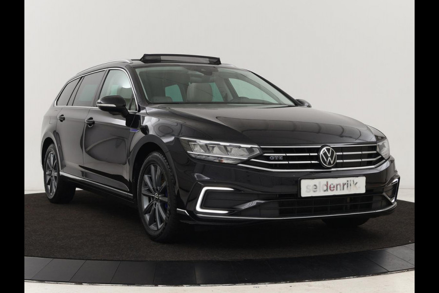 Volkswagen Passat 1.4 TSI GTE | Panoramadak | Stoelverwarming | Leder/Alcantara | Camera | Carplay | Adaptive cruise | Matrix LED | Massage | Navigatie