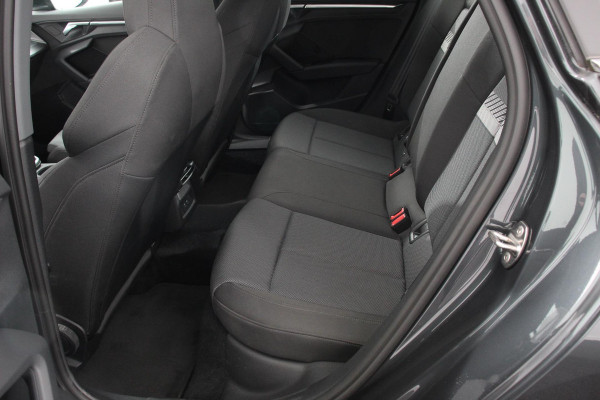 Audi A3 Sportback 35 TFSI 150pk S-Tronic Prestige | Panorama dak | Climate control | Navigatie | Appel Carplay/Android Auto | Electrisch bedienbare achterklep | Led | Dab | Virtual Cockpit | Adaptive Cruise Control | 17"LMV
