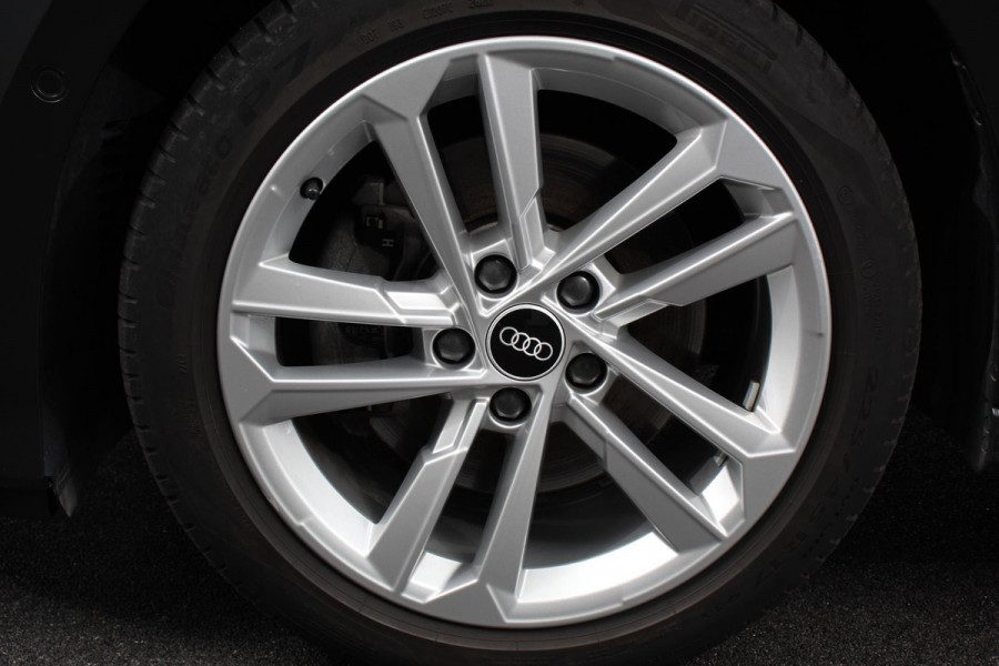 Audi A3 Sportback 35 TFSI 150pk S-Tronic Prestige | Panorama dak | Climate control | Navigatie | Appel Carplay/Android Auto | Electrisch bedienbare achterklep | Led | Dab | Virtual Cockpit | Adaptive Cruise Control | 17"LMV