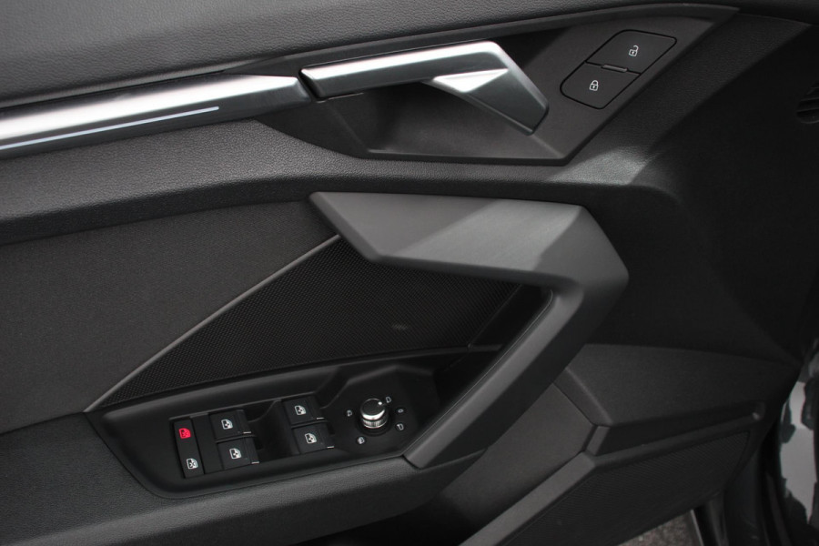 Audi A3 Sportback 35 TFSI 150pk S-Tronic Prestige | Panorama dak | Climate control | Navigatie | Appel Carplay/Android Auto | Electrisch bedienbare achterklep | Led | Dab | Virtual Cockpit | Adaptive Cruise Control | 17"LMV