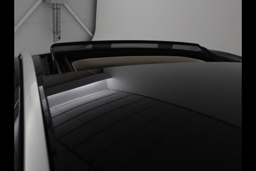 Mercedes-Benz GLC 200 Business Solution Limited | Panoramadak | Leder | Stoelverwarming | Adaptive cruise | Trekhaak | Camera | Carplay