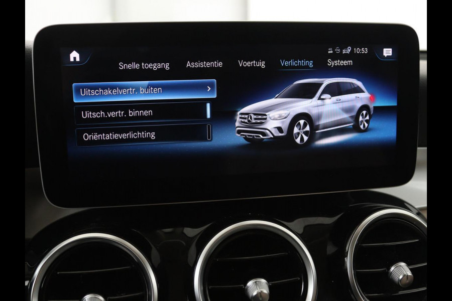 Mercedes-Benz GLC 200 Business Solution Limited | Panoramadak | Leder | Stoelverwarming | Adaptive cruise | Trekhaak | Camera | Carplay