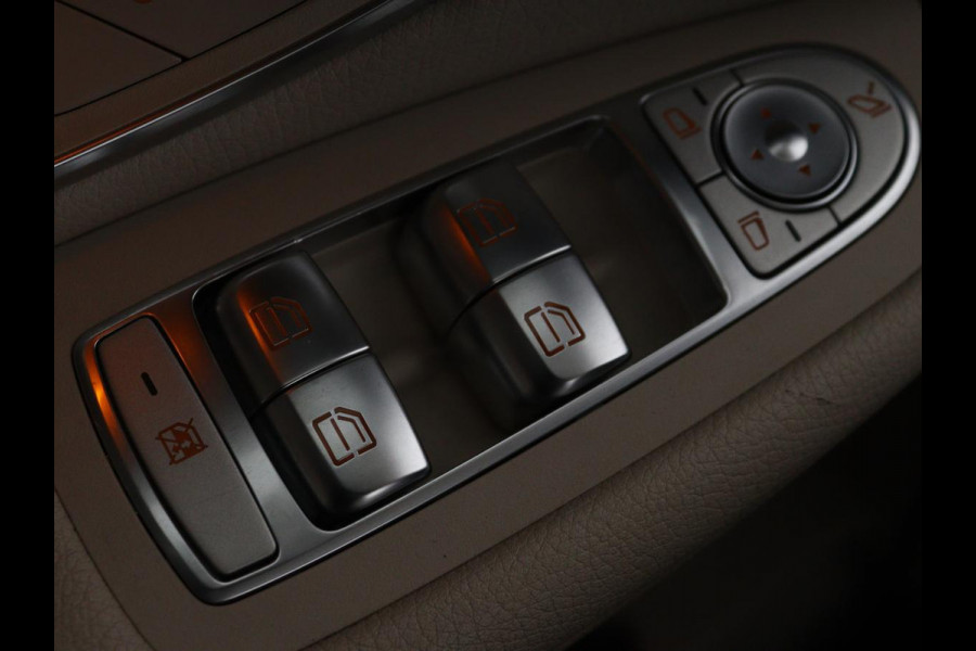 Mercedes-Benz GLC 200 Business Solution Limited | Panoramadak | Leder | Stoelverwarming | Adaptive cruise | Trekhaak | Camera | Carplay