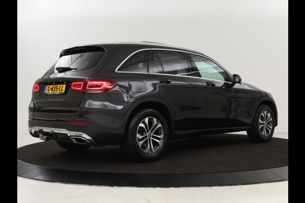 Mercedes-Benz GLC 200 Business Solution Limited | Panoramadak | Leder | Stoelverwarming | Adaptive cruise | Trekhaak | Camera | Carplay