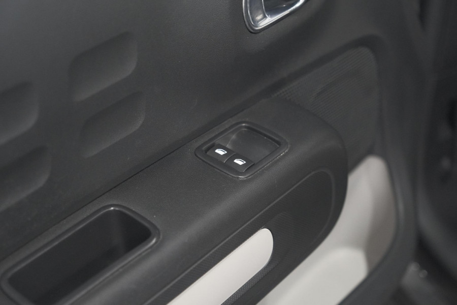 Citroën C3 PureTech 82 S&S Business | Trekhaak | Apple Carplay | Climate Control | Stoelverwarming