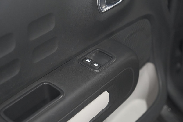 Citroën C3 PureTech 82 S&S Business | Trekhaak | Apple Carplay | Climate Control | Stoelverwarming