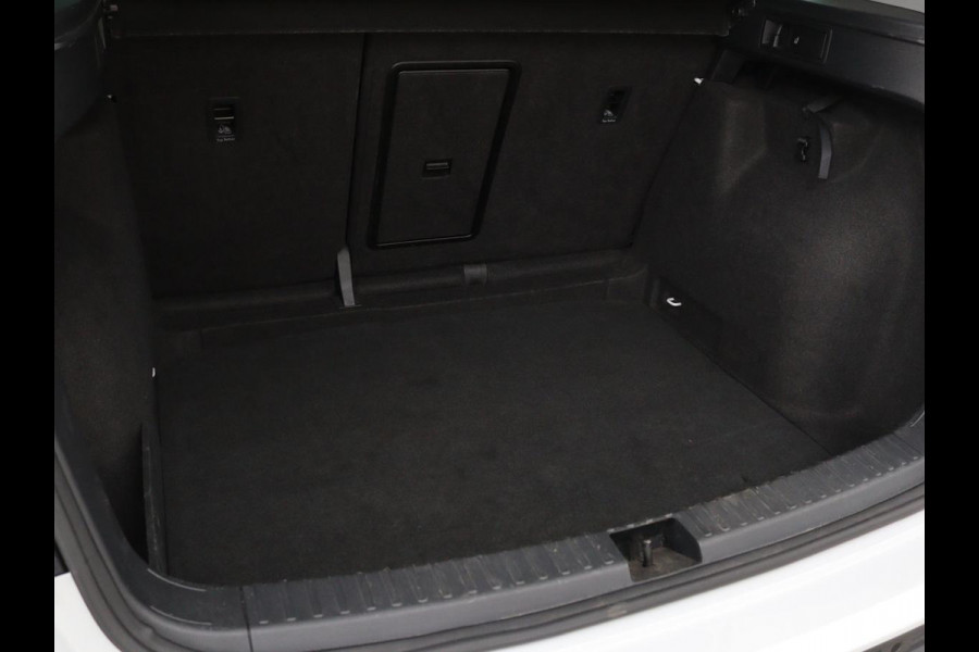 Seat Ateca 1.4 TSI Style | Trekhaak | Stoelverwarming | Carplay | Parkeerhulp | Climate control | Cruise control | Bluetooth