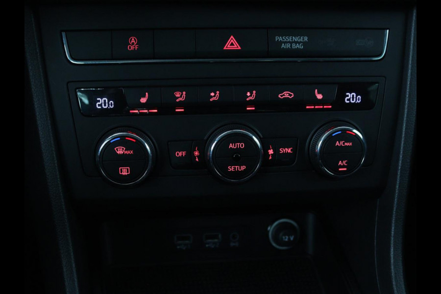Seat Ateca 1.4 TSI Style | Trekhaak | Stoelverwarming | Carplay | Parkeerhulp | Climate control | Cruise control | Bluetooth
