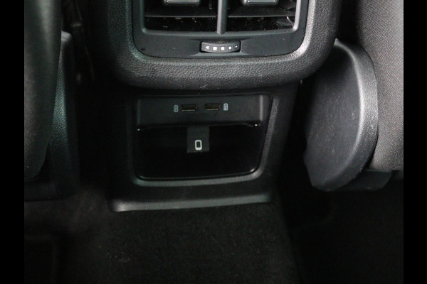 Seat Ateca 1.4 TSI Style | Trekhaak | Stoelverwarming | Carplay | Parkeerhulp | Climate control | Cruise control | Bluetooth