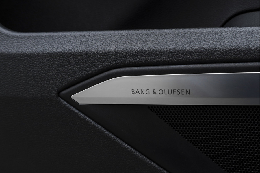 Audi e-tron 50 quattro S edition 71 kWh | Bang & Olufsen | S/K Panodak | Dig.Cockpit | Adapt.Cruise | Stoelverw. | Camera+PDC | NAV + App.Connect | Auto.Airco | LM 20" |