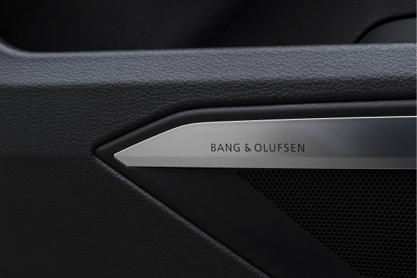 Audi e-tron 50 quattro S edition 71 kWh | Bang & Olufsen | S/K Panodak | Dig.Cockpit | Adapt.Cruise | Stoelverw. | Camera+PDC | NAV + App.Connect | Auto.Airco | LM 20" |