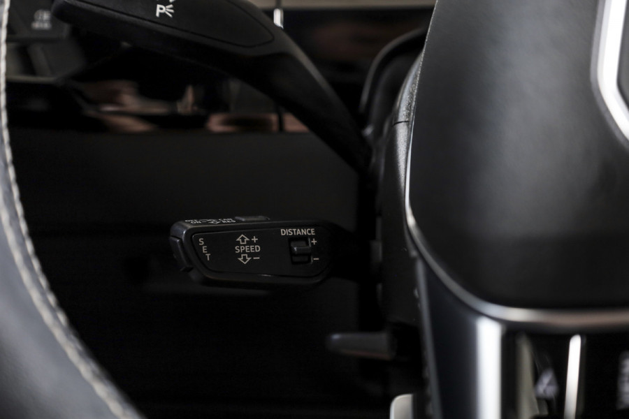 Audi e-tron 50 quattro S edition 71 kWh | Bang & Olufsen | S/K Panodak | Dig.Cockpit | Adapt.Cruise | Stoelverw. | Camera+PDC | NAV + App.Connect | Auto.Airco | LM 20" |