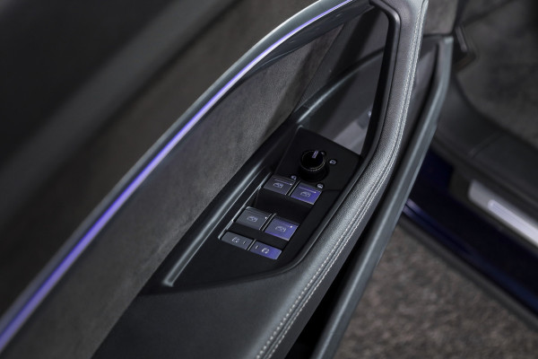Audi e-tron 50 quattro S edition 71 kWh | Bang & Olufsen | S/K Panodak | Dig.Cockpit | Adapt.Cruise | Stoelverw. | Camera+PDC | NAV + App.Connect | Auto.Airco | LM 20" |